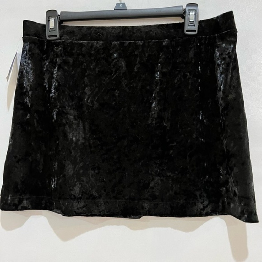 Abound Womens Mini Skirt Black Small Velvet Mini Skirt Thigh Slit - Picture 1 of 4